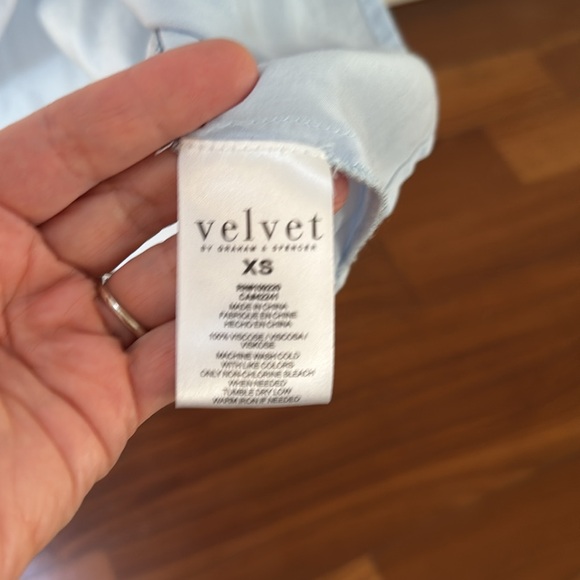 Velvet by Graham & Spencer blouse - Picture 6 of 6